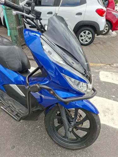 Honda pcx 150 ano 2022