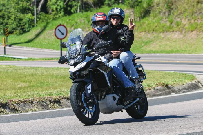 Tiger 900 impecável 