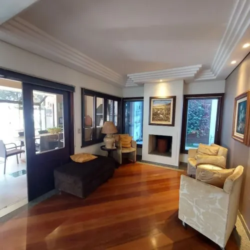 Casa com 10 salas (05 bwc) para alugar, 390 m² úteis (05 vagas e área gourmet) por R$ 14.5