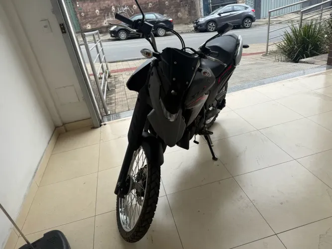 Yamaha XTZ 250 Lander Connected 2025