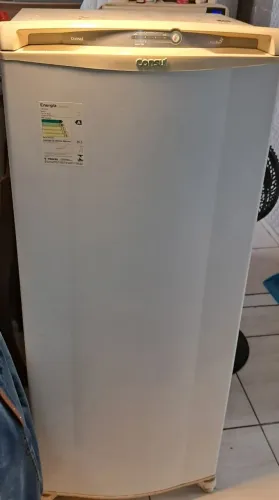 Geladeira Consul branca 127v