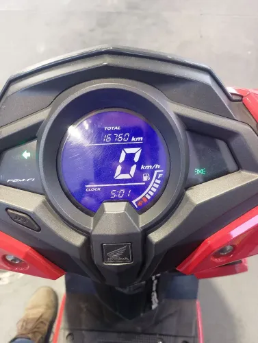 Honda elite