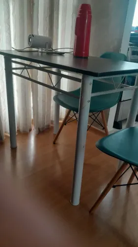 Mesa tubular com pedra mármore 