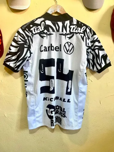 Camisa rara nova
