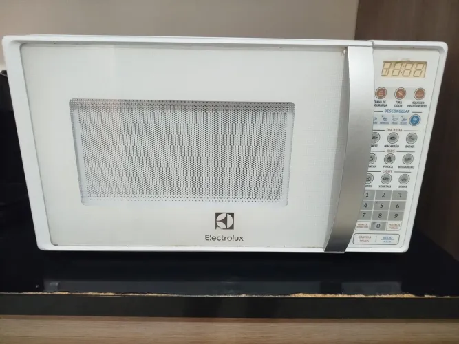 Micro-ondas Electrolux Branco - Funcionando Perfeitamente - Oportunidade