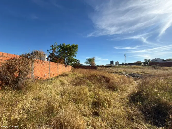 Lote para Venda em Guanambi, Brindes