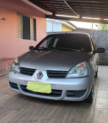 Renault Clio Campus Hi-flex 1.0 16V 5P 2010