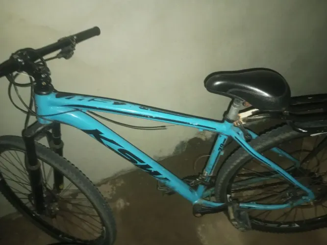Vendo baike..aro 29...obs.(.tem q mecher na machar.sem o bagageiro )aceito troca.