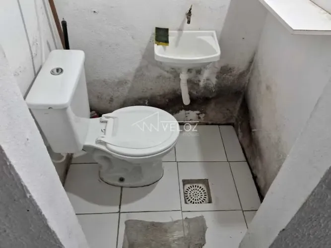Loja - / Comercial / Centro