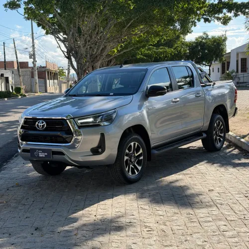 Toyota Hilux CD SR 4X4 2.8 TDI Diesel Aut. 2025