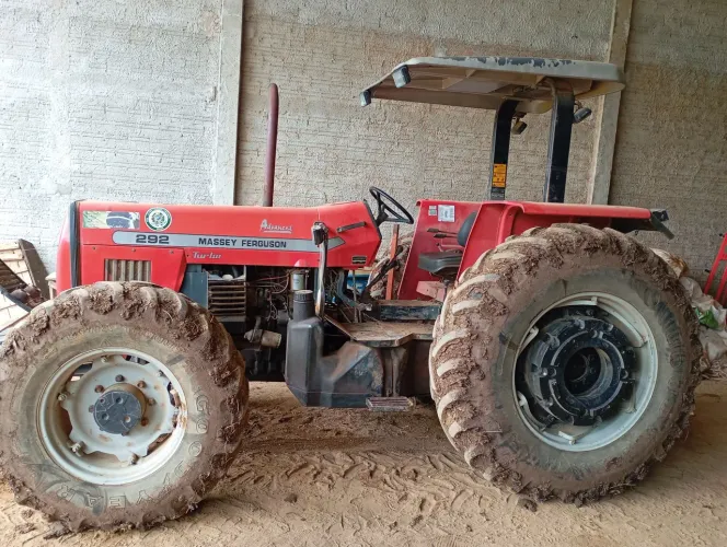 Vendo ou troco Massey 292 ano 2004 advanced