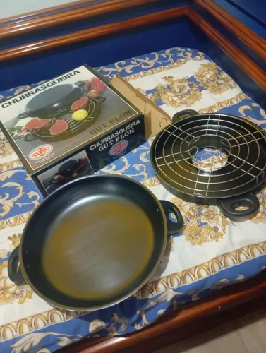 CHURRASQUEIRA DE FOGÃO GUT LAR