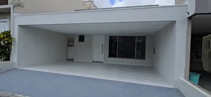 Vendo linda casa de 4/4 sendo 1 suíte no Residencial Arbre, melhor condomínio de casas de