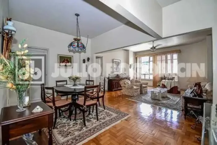 Apartamento : Padrão / Residencial / Flamengo