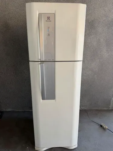 Geladeira Electrolux Frost free 382 litros