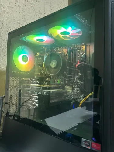 Pc gamer: rtx3050, Ryzen 5 4600g, 8gb de ram, 256gb ssd