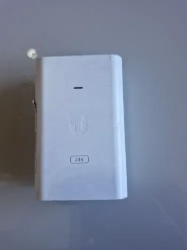 Fonte ubiquiti 24 volts