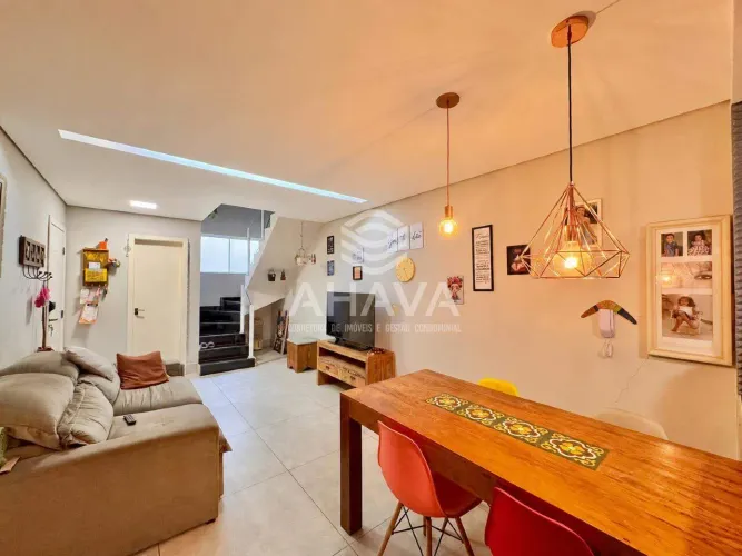 Casa em condomínio com 3 Quartos sendo 1 Suíte à Venda, 2 Vagas, 110m², Bairro Itapoã, pró