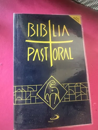 Bíblia Pastoral Capa cristal - Edição especial
