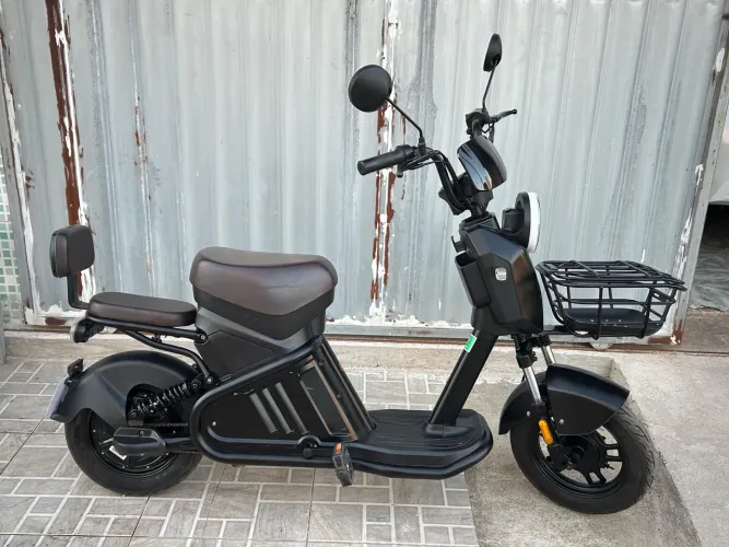 Vendo Scooter elétrica