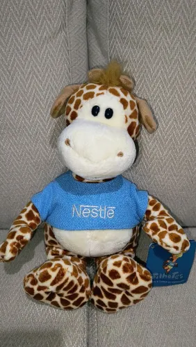 Coleção - Girafa de pelúcia Filhotes Nestlé - 30 cm