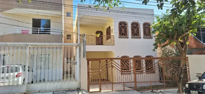 Casa 2 andares enorme - Elvamar