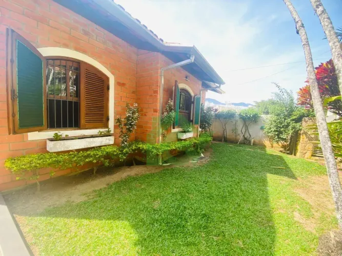 Casa com 5 dormitórios à venda, 230 m² por R$ 1.300.000,00 - Barequeçaba - São Sebastião/S