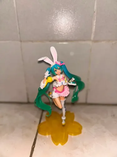 ACTION FIGURE HATSUNE MIKU VOCALOID - COLECIONÁVEL
