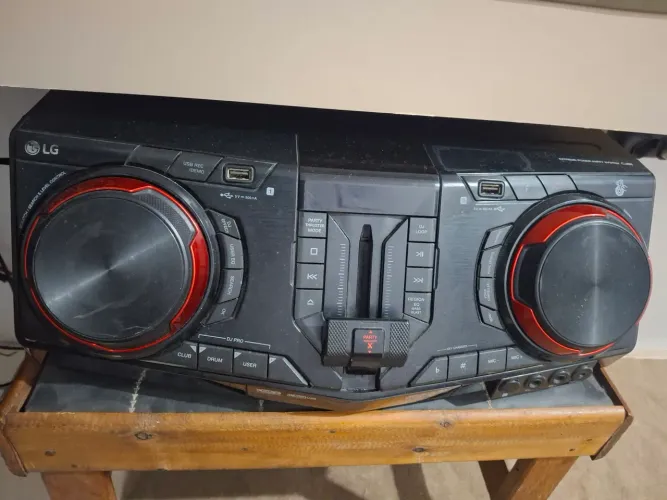 Som Lg Xboom