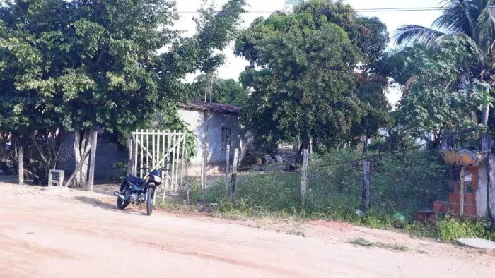 Casa à venda em rua pública, CENTRO, Canavieiras, BA