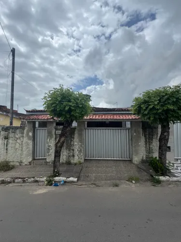 Casa em área nobre a venda Sapé
