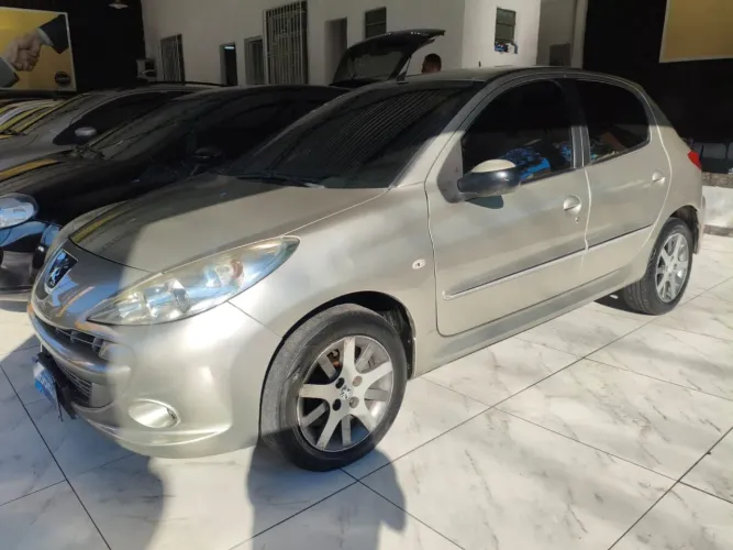 Peugeot 207 XR Sport 1.4 Flex 8V 5P 2013