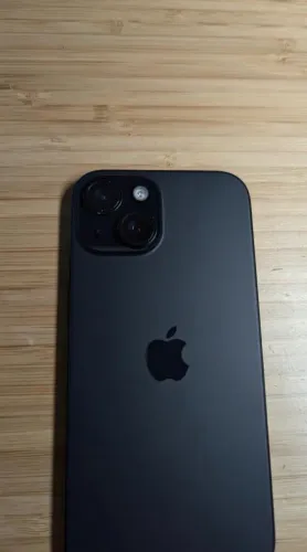 ? iPhone 15 256GB NOVÍSSIMO ? SEM DETALHES ? R$ 3.300 ?