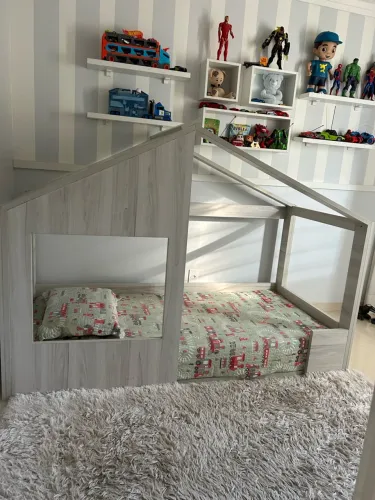 CAMA MONTISSORIANQ