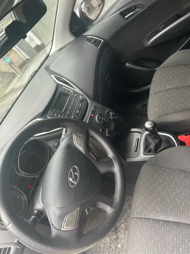 Hyundai HB20 Unique 1.0 Flex 12V Mec. 2019