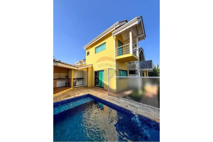 Excelente imóvel disponível para venda no condomínio Aruã, com 247,00 m² de área útil, 03