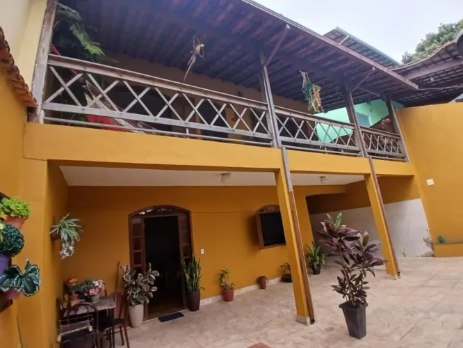 Casa com 6 quartos à venda em Belo Horizonte