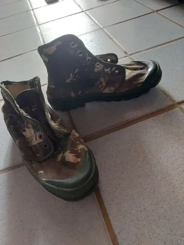 Tenis camuflado