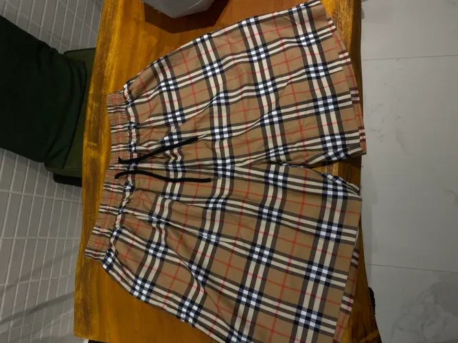 Short burberry