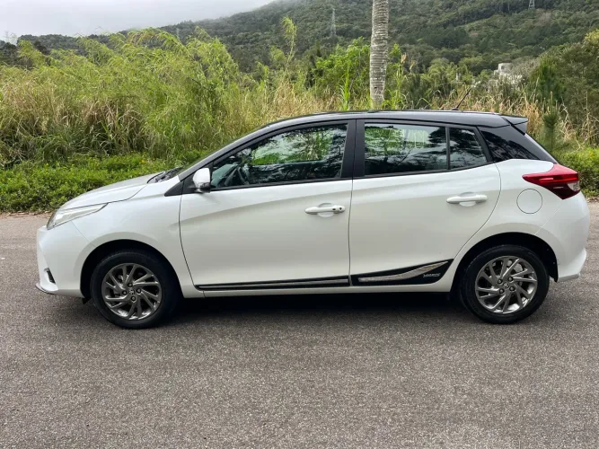 Toyota Yaris XS 1.5 Flex 16V 5P Aut. 2023
