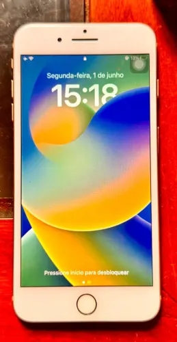 iPhone 8 Plus 