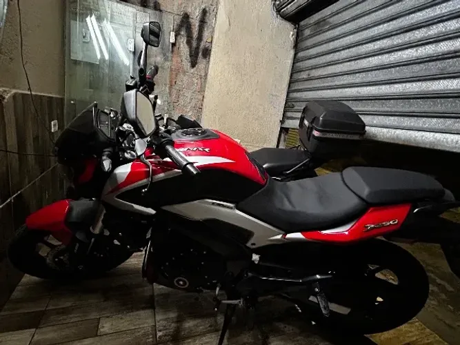 Bajaj dominar 250 seminova