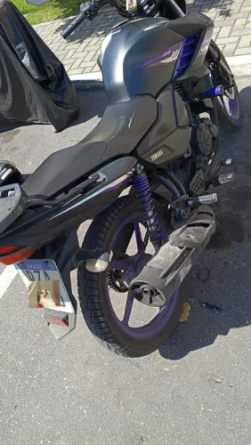 Moto fazer 150 cilindradas 