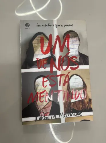 kit um de nós está mentindo + um de nós é o próximo