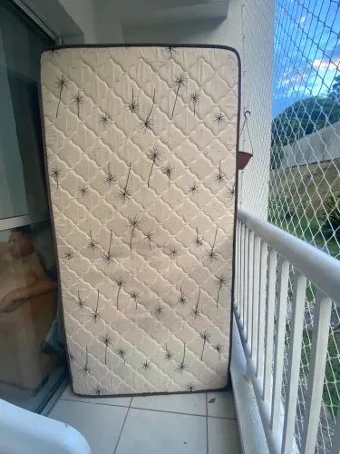 Cama de solteiro