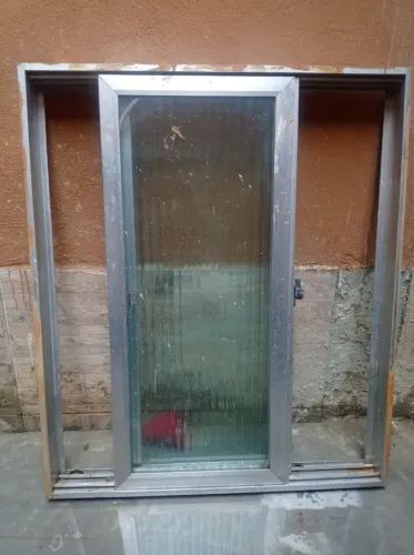 Janela de alumínio