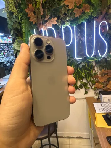 iPhone 15 pro 256Gb natural
