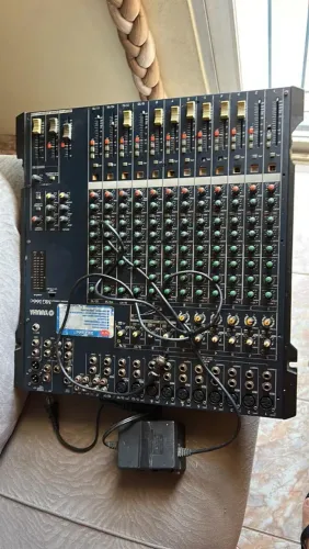 ? Mesa de Som Yamaha 16 Canais - R$ 600 Só Hoje!<br>