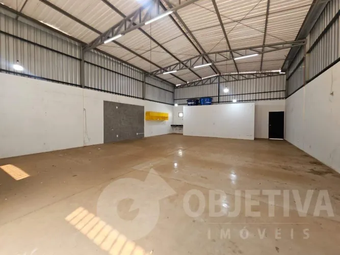 Galpão para aluguel, 4 vagas, LARANJEIRAS - UBERLANDIA/MG