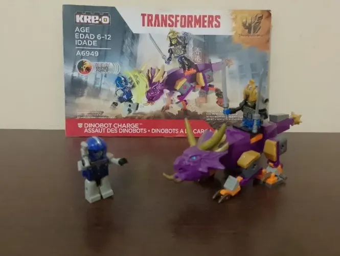 KRE-O Transformers A6949 - Dinobot Charge